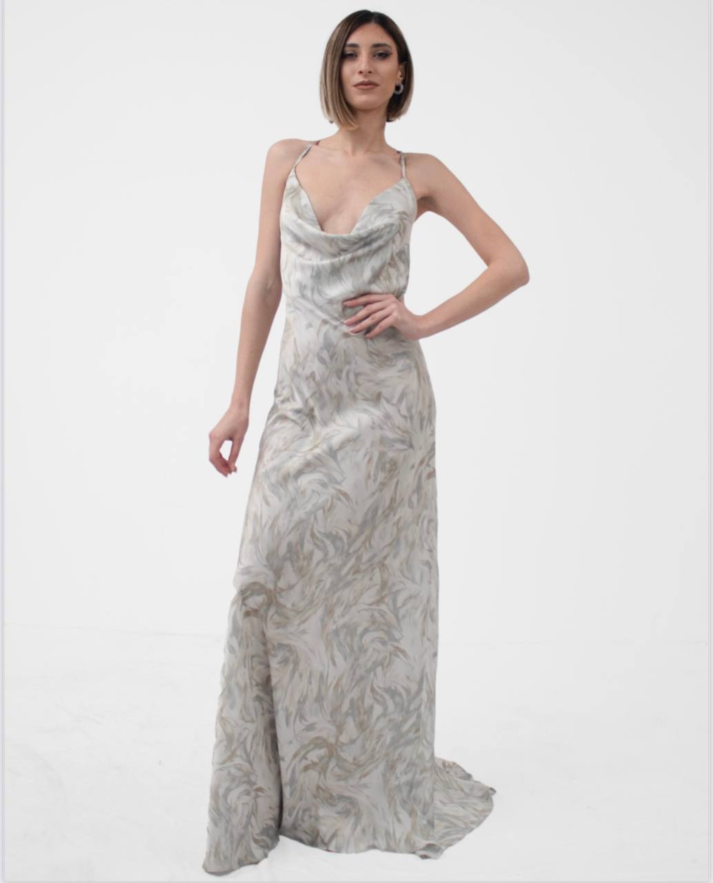 084A - Abiti - Bramati